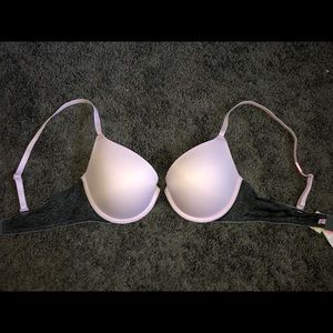 Victortia’s Secret Push Up Bra NWT